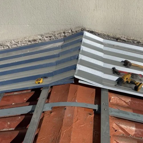 Construção, manutenção e reformas de telhados Construção, manutenção e reformas de telhados